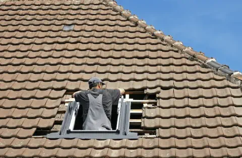 Pose de velux - Jouet-sur-l'Aubois